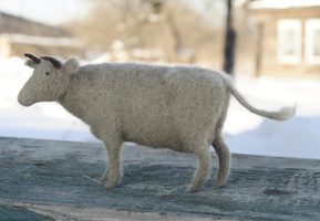 small needle felted cow